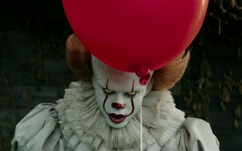 Bill Skarsgård pennywise IT 2017