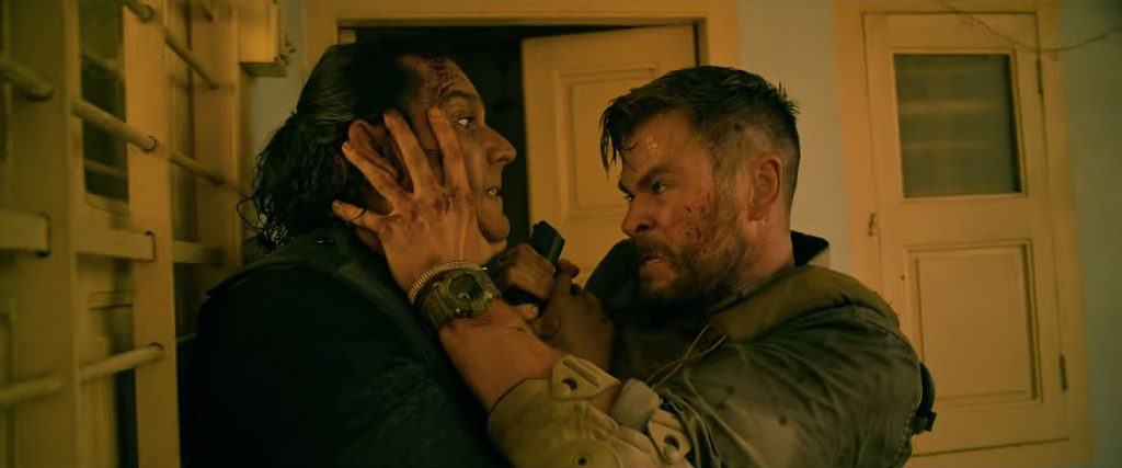 Loud and Clear reviews Extraction Chris Hemsworth Netflix