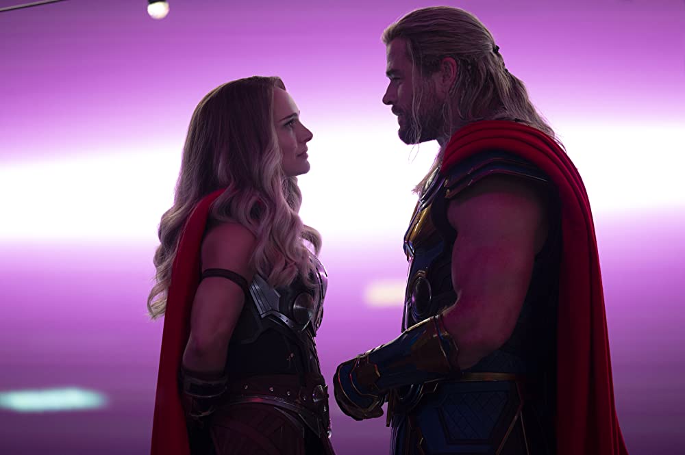 loud and clear reviews 5 Reasons why New Thor is Better Than Old Thor films movies mcu chris hemsworth