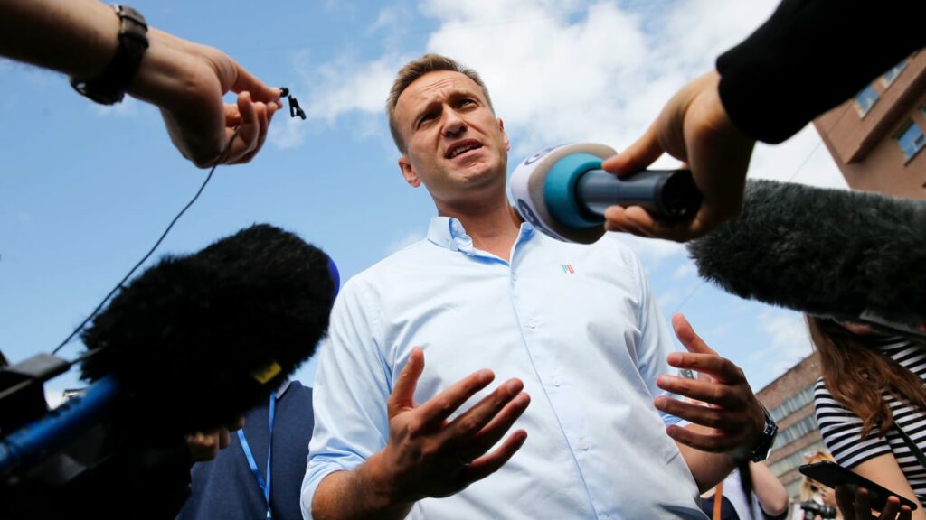 loud and clear reviews 5 Educational Documentaries navalny HBO