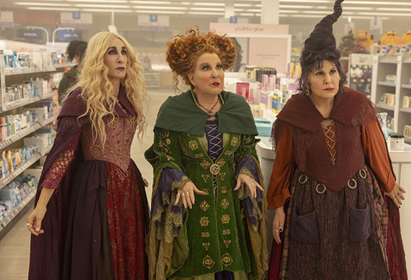 Sarah Jessica Parker as Sarah Sanderson, Bette Midler as Winifred Sanderson, and Kathy Najimy as Mary Sanderson in HOCUS POCUS 2