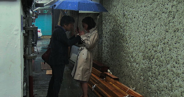 loud and clear reviews In Front of Your Face 2022 film hong sang-soo movie