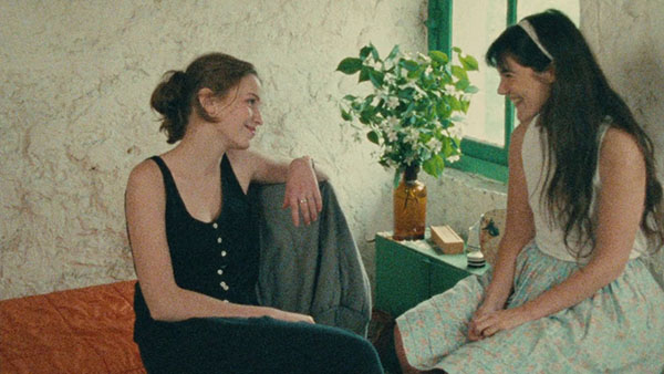 loud and clear reviews Valentine’s Day: 14 Movies to Watch reinette and mirabelle