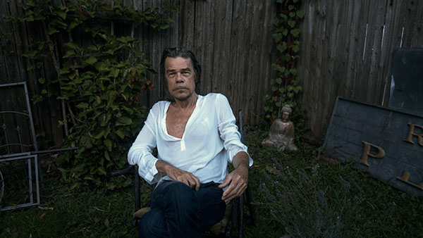 loud and clear reviews Personality Crisis: One Night Only film review Showtime davi Johansen