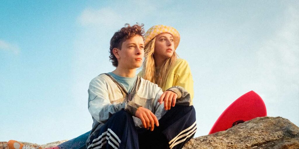 two characters look at the horizon in the film Silent Roar