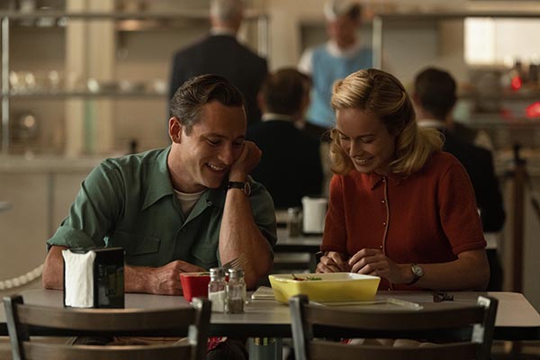 Lewis Pullman and Brie Larson in the Series Premiere of "Lessons in Chemistry,"