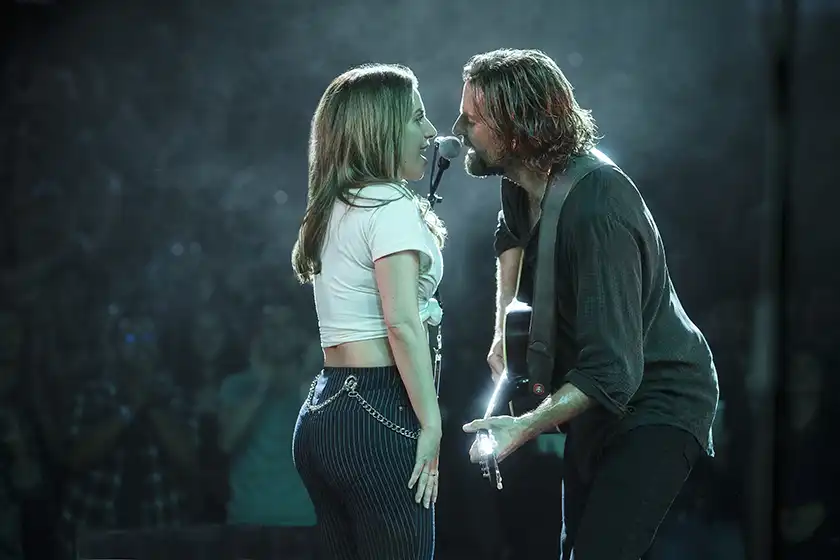 Lady Gaga and Bradley Cooper sing together in the film A Star is Born