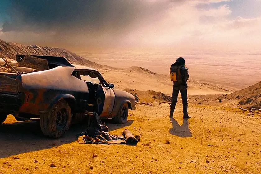 A scene with a car and the desert in Mad Max: Fury Road