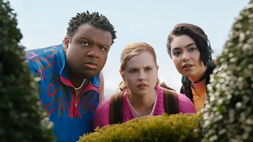 Jaquel Spivey plays Damian, Angourie Rice plays Cady and Auli’i Cravalho plays Janis in Mean Girls, Loud and Clear Reviews