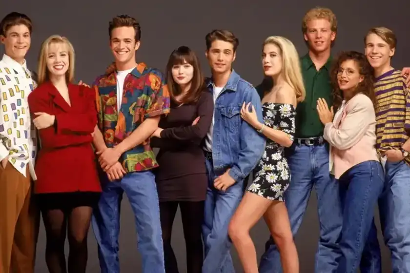 Beverly Hills, 90210, one of the best high school shows to watch on Prime