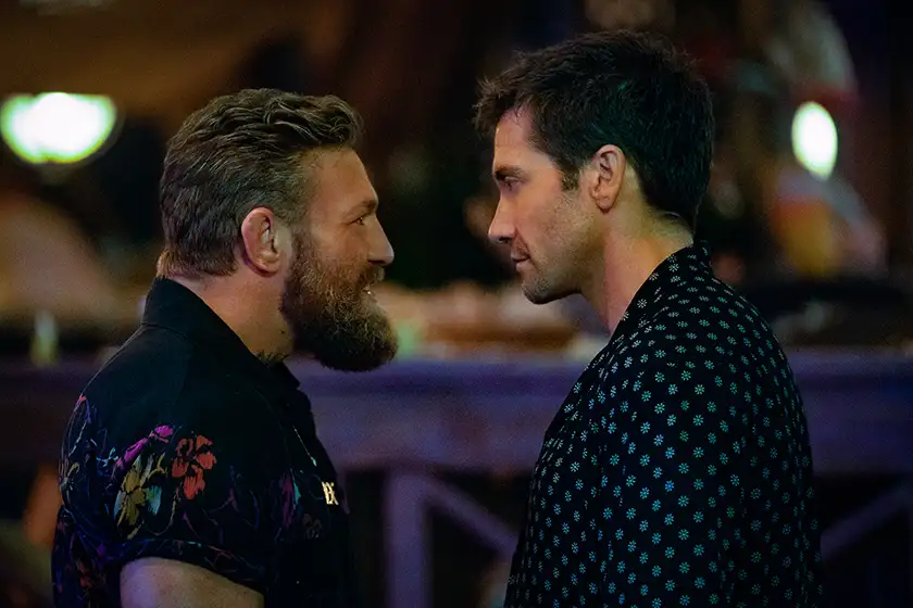 Jake Gyllenhaal and Conor McGregor face each other in the film Road House (2024)