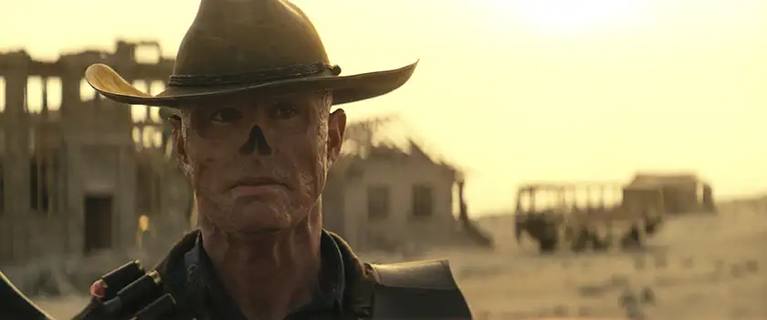 Walton Goggins wears a hat in the desert as The Ghoul in Prime Video series Fallout