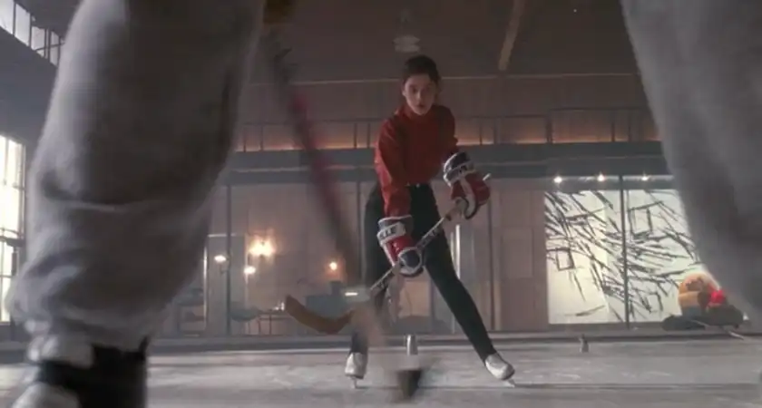 A woman plays ice hockey in the film The Cutting Edge