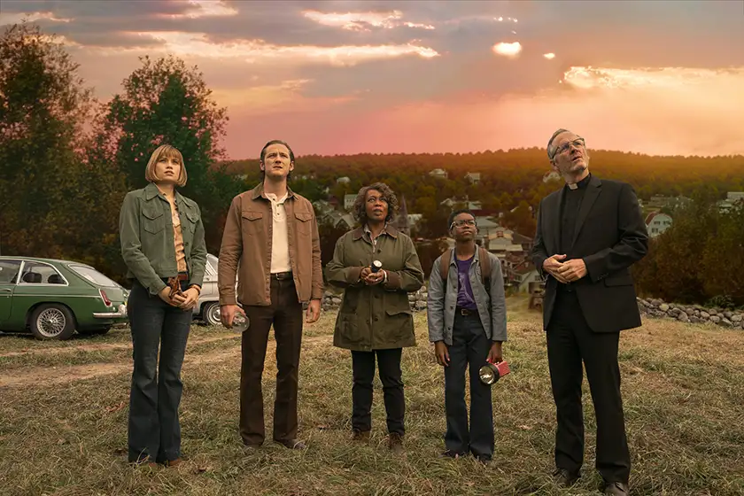 Alfre Woodard, John Benjamin Hickey, Makenzie Leigh, Lewis Pullman, and Jordan Preston Carter inSalem’s Lot