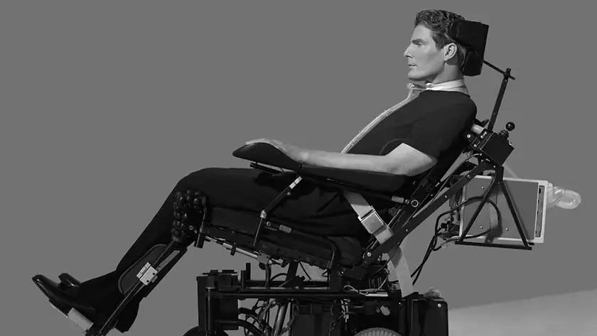 Christopher Reeve is in a wheelchair in Super/Man: The Christopher Reeve Story