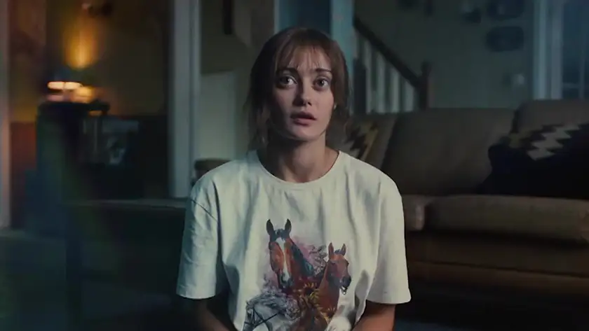 Ella Purnell as "Rhiannon" in Sweetpea