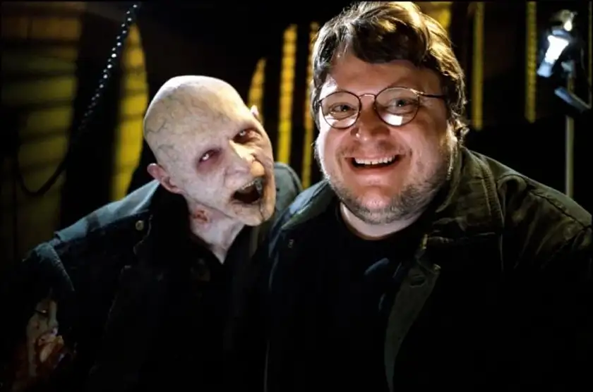 Guillermo del Toro on the set of Blade II