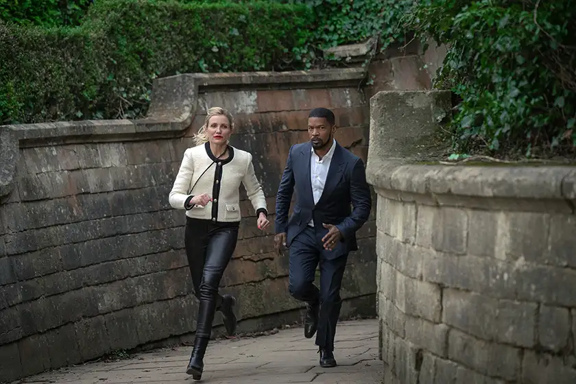 Cameron Diaz as Emily and Jamie Foxx as Matt in Back In Action