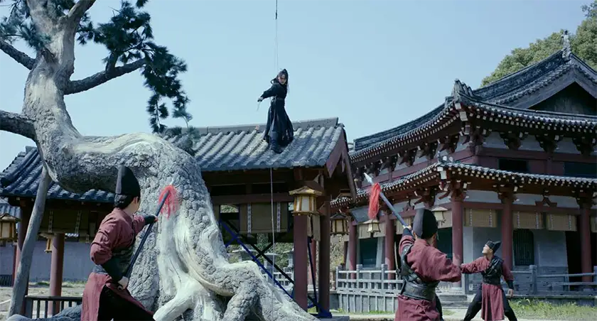 Wen Qi in Girls on Wire (Xiang Fei De Nu Hài) 