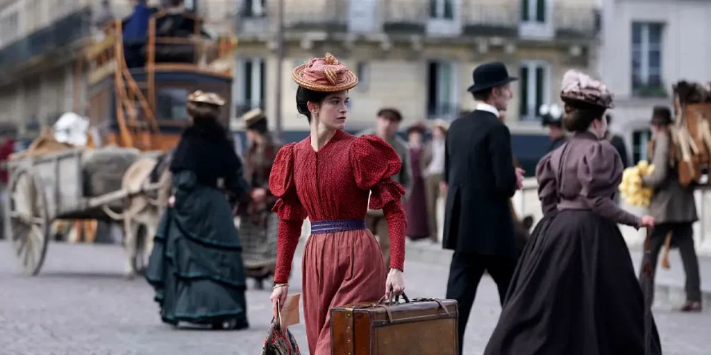 Suzanne Lindon in Colours of Time (La Venue de L’Avenir)