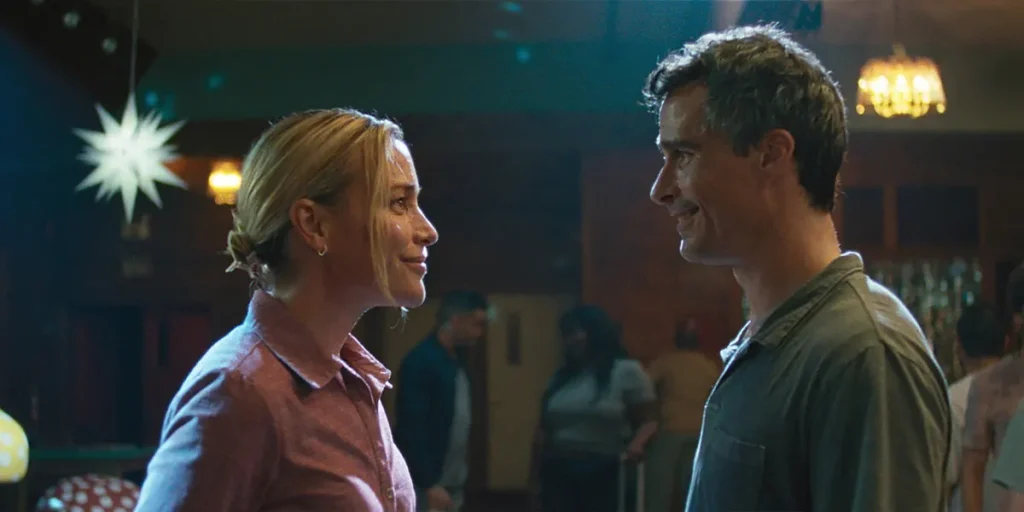 Piper Perabo and Patrick Hivon in Peak Everything (Amour Apocalypse)