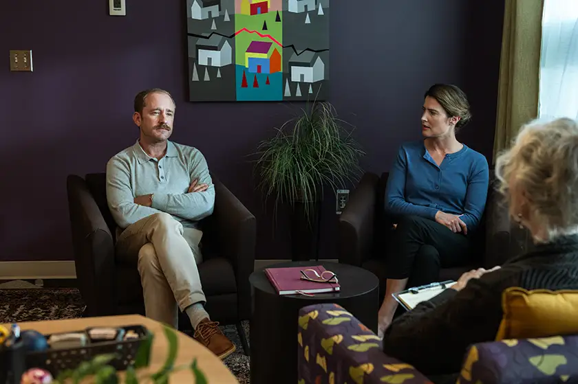 Ben Foster and Cobie Smulders in Sharp Corner