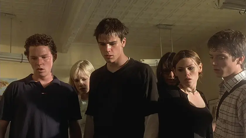 The Faculty (1998), one of 5 90s and 2000s horror movies that are actually great ranked from worst to best in this article