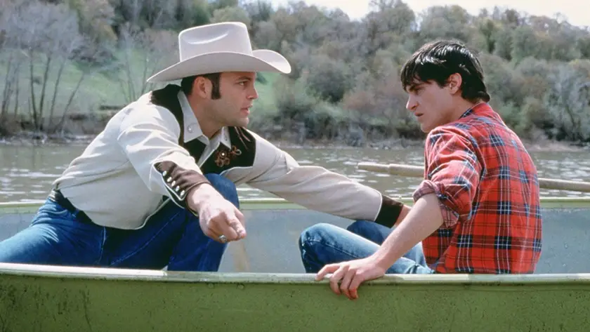 Clay Pigeons (1998), one of the 17 Movies to Watch When You Don’t Know What to Watch according to Loud And Clear Reviews