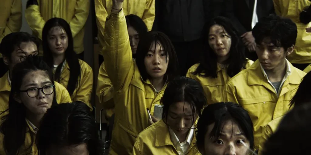 Yeji Yeon is Mia in The Fin (지느러미)