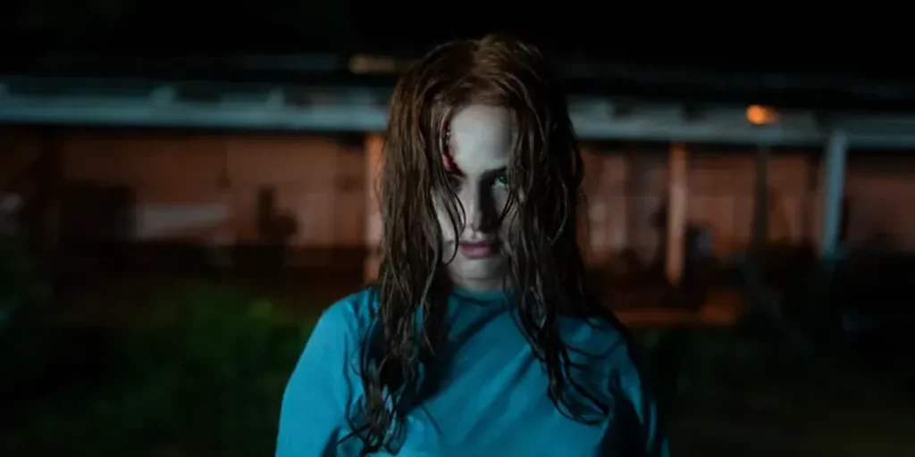 Madelaine Petsch in The Strangers – Chapter 2