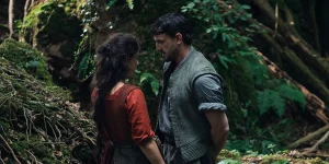 Jessie Buckley stars as Agnes and Paul Mescal as William Shakespeare in director Chloé Zhao’s HAMNET