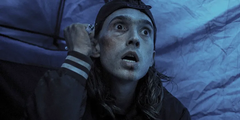 Austin Abrams in Weapons, in one of the top 7 best horror performances of 2025 according to Loud and Clear Reviews