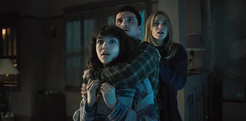 Abby (Piper Rubio), Mike (Josh Hutcherson) and Vanessa (Elizabeth Lail) in Five Nights at Freddy’s 2