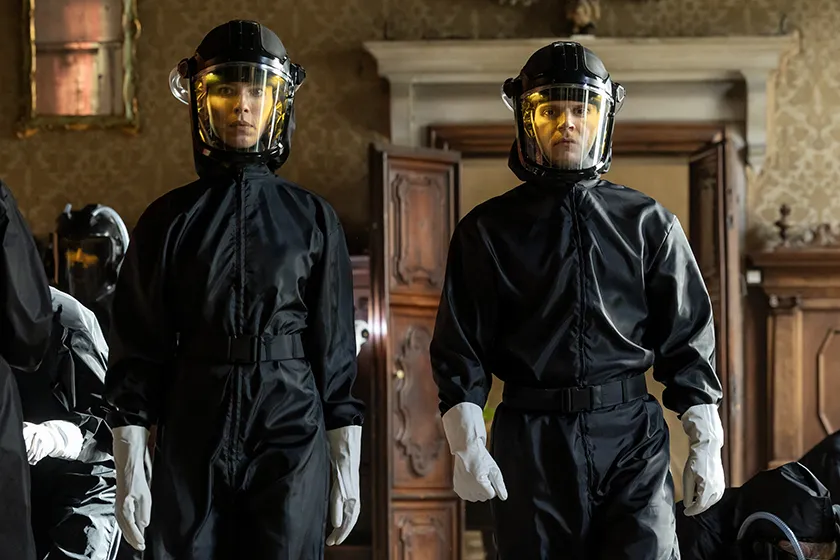 Rebecca Hall as Jordan Bennett and Evan Peters as Cooper Madsen in The Beauty