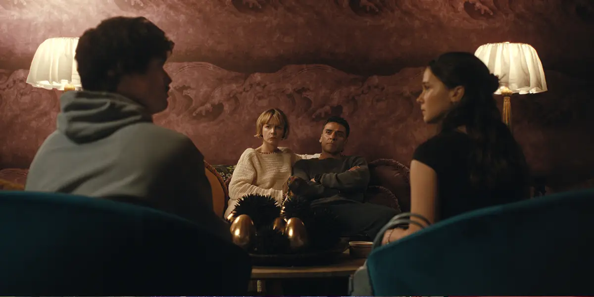 Charles Melton as Austin Davis, Cailee Spaeny as Ashley Miller, Oscar Isaac as Joshua Martin and Carey Mulligan as Lindsay Crane-Martín in Beef Season 2