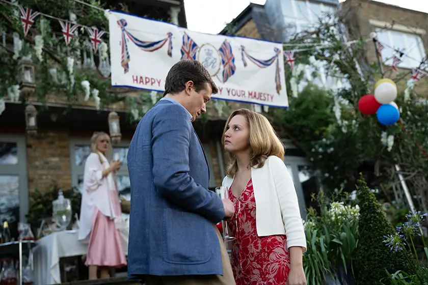 Ed Speleers (Thomas) and Mia McKenna - Bruce (Jane) in The Lady
