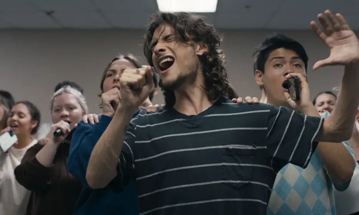 Just Sing Film Review: Real-Life 'Pitch Perfect' - Loud And Clear