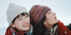 Natsuki Deguchi and Aju Makita in Look Back