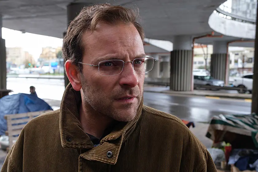 Alessandro Borghi, whom we interview with Valeria Golino and director Gianni Amelio, in Nessun Dolore